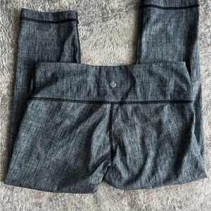 Lululemon Gray-Black Marled Capri Align Leggings